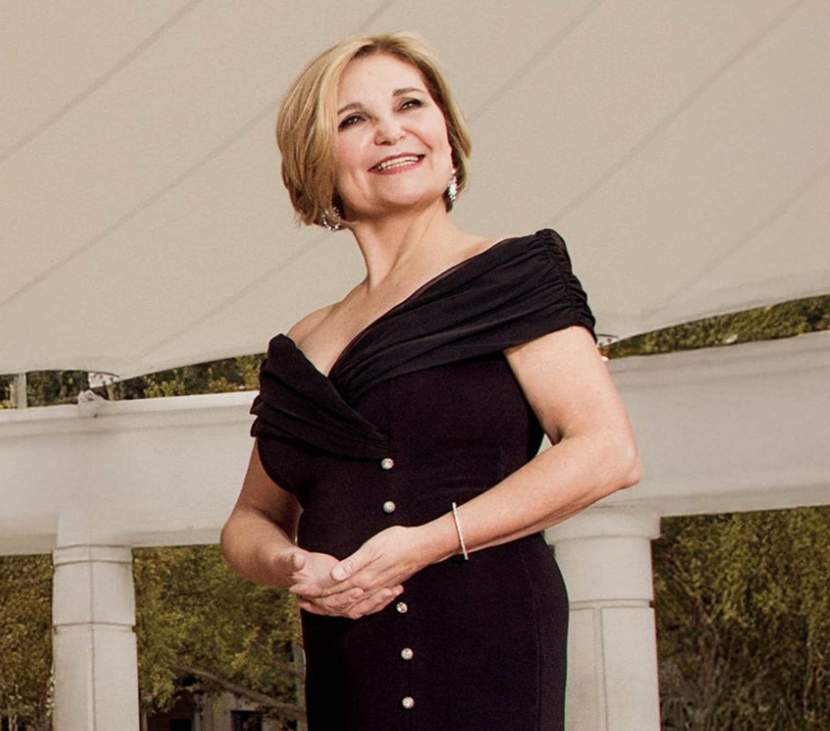 Dr. Barbara L. Davies, MD